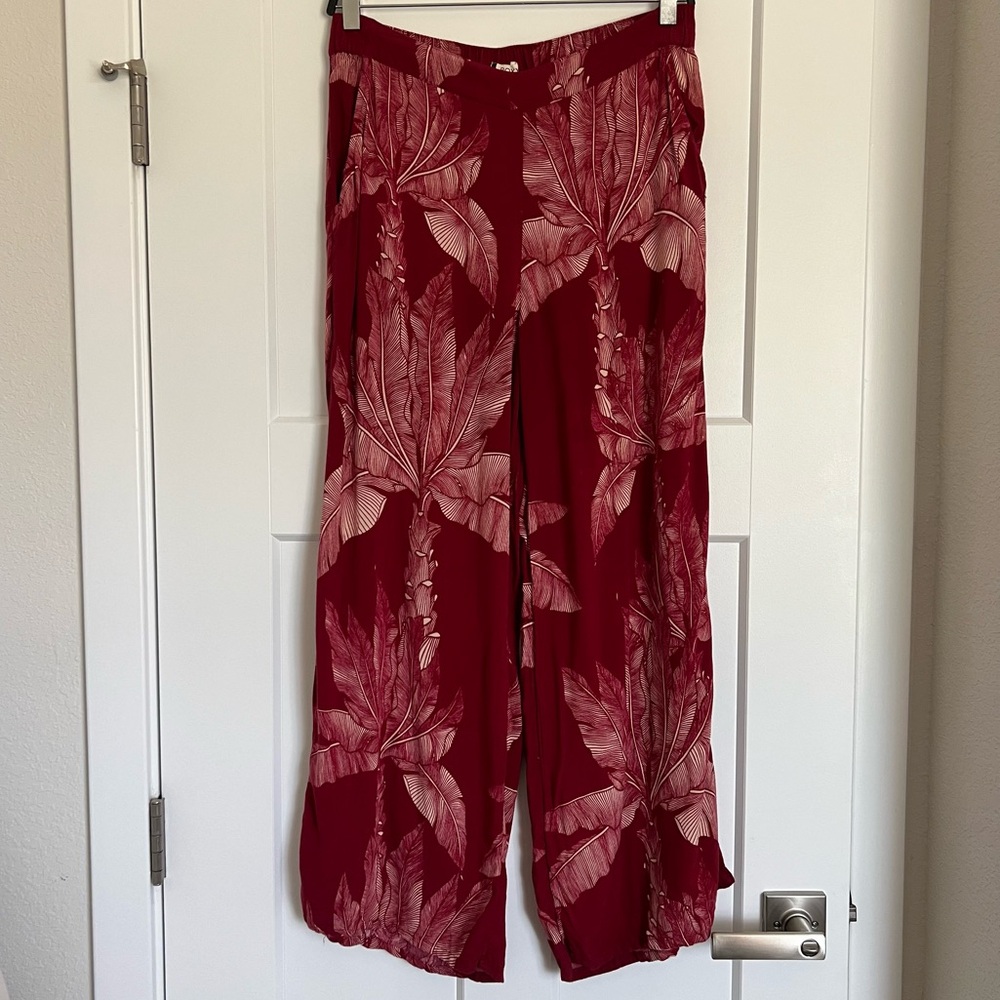 Roxy Red Palm Printed Flowy Wide Leg Pants | Size Large